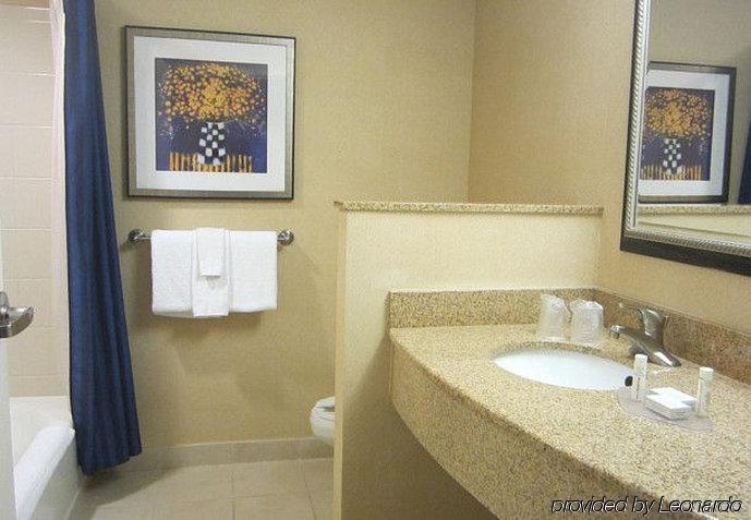 Hotel Courtyard By Marriott Downtown