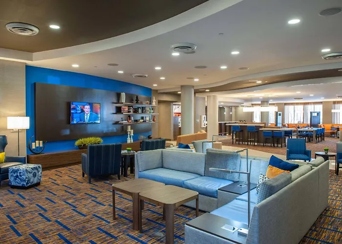 Courtyard By Marriott Pensacola Downtown