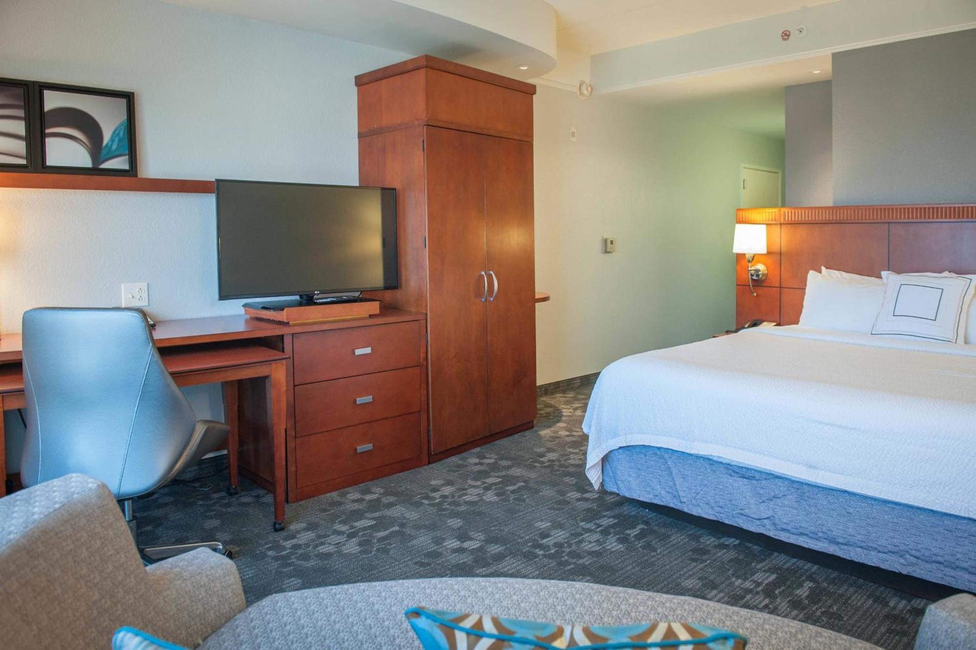 Hotel Courtyard By Marriott Downtown Pensacola